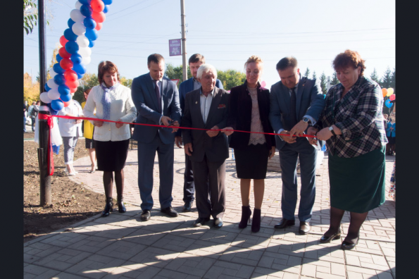 В Колывани открылось новое общественное пространство, благоустроенное по приоритетному проекту «Формирование комфортной городской среды»
