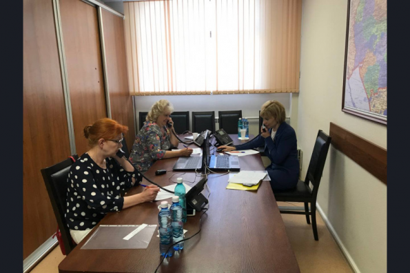 В общественной приемной Губернатора области проведена «прямая телефонная линия»