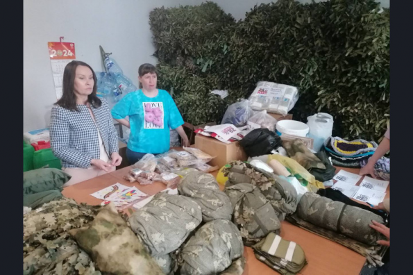 Сети, сухпайки и маскхалаты: очередная партия гуманитарной помощи отправится для новосибирцев на СВО