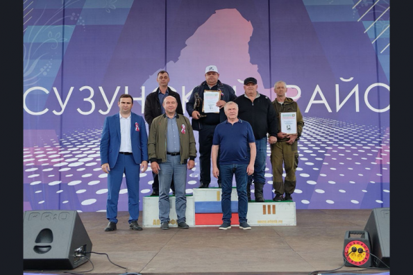 Приз Губернатора разыграли на конно-спортивных соревнованиях в Новосибирской области