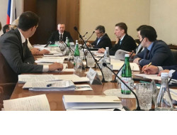 Под руководством Андрея Травникова в Москве рассмотрены меры поддержки в сфере науки и инноваций