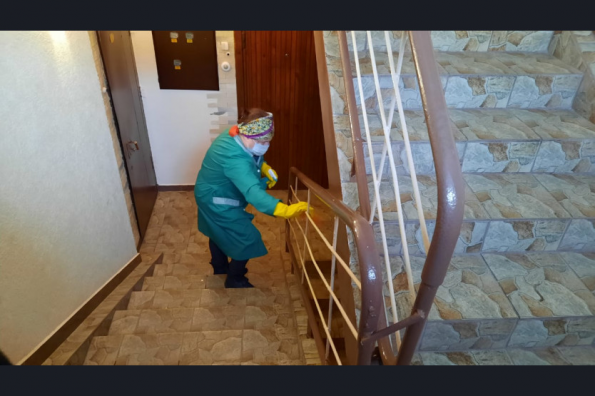 Ежедневно 35 тысяч кв. метров в многоквартирных домах в ближайшие два месяца будут обрабатывать дезсредствами за счет областного бюджета