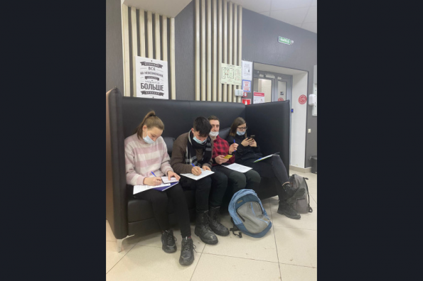 Сотрудники курьерских служб активно проходят вакцинацию от коронавирусной инфекции